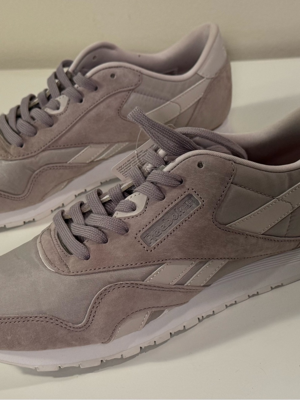Reebok women’s Neutral Grey light purple Suede Low-Top Sneakers